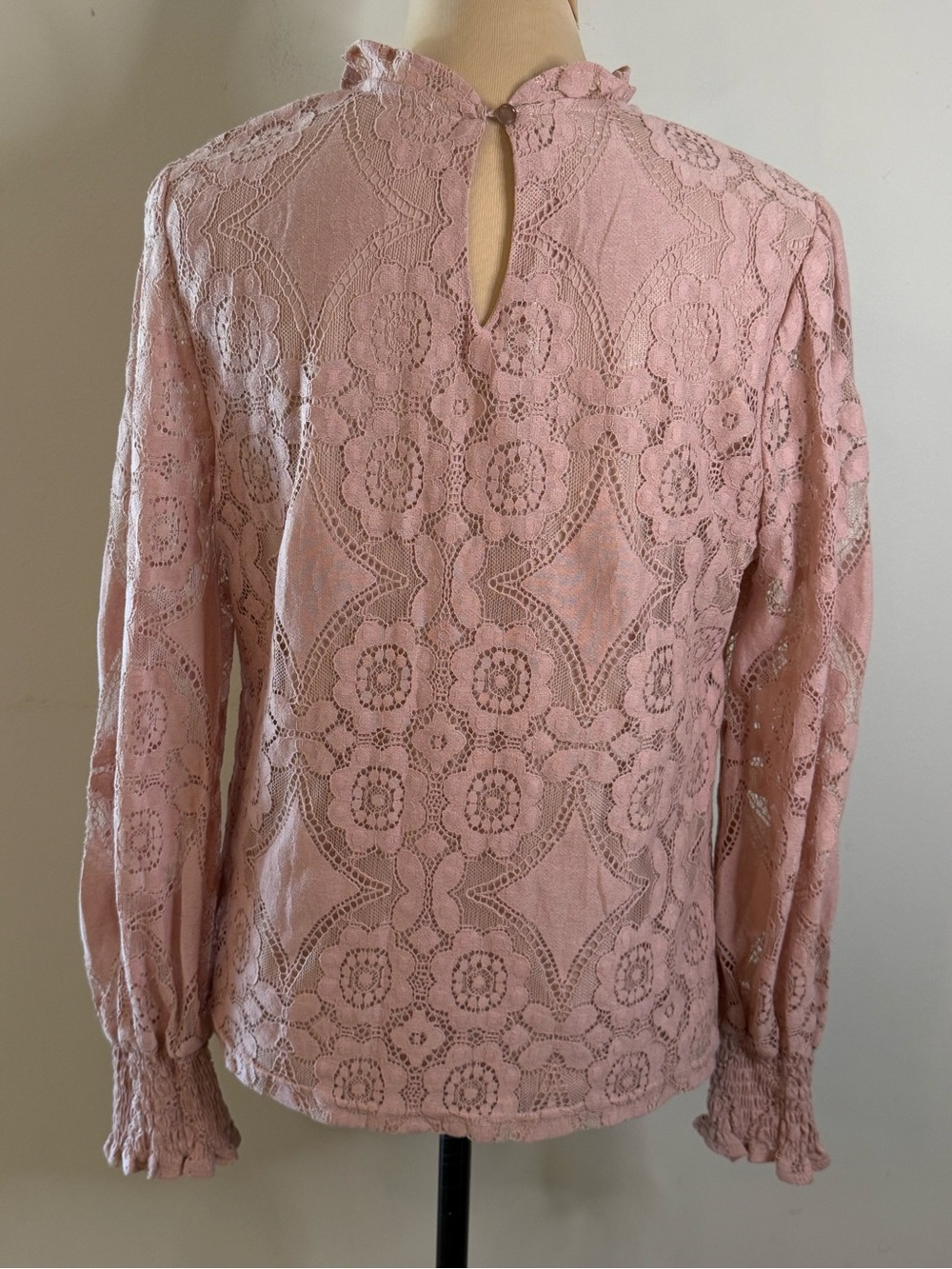 Ultra Pink blush pink lace ruffle cottage prairie western long sleeve top M - Picture 4 of 13